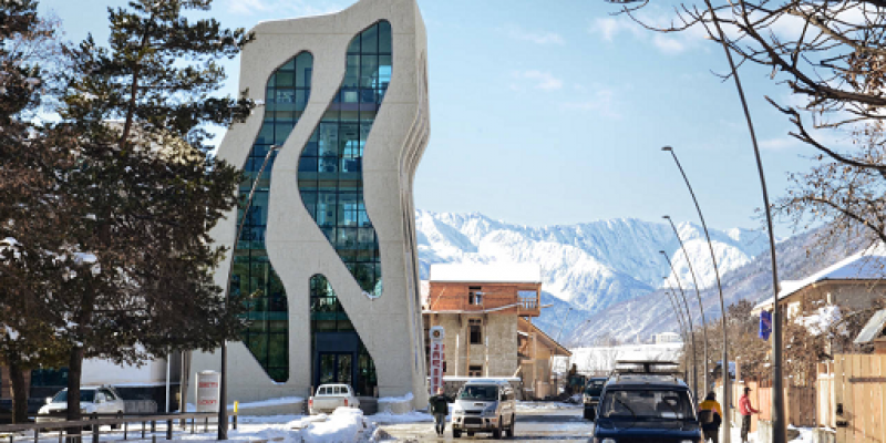 طراحی مرکز پلیس مستیا در گرجستان / J. Mayer H. Architects