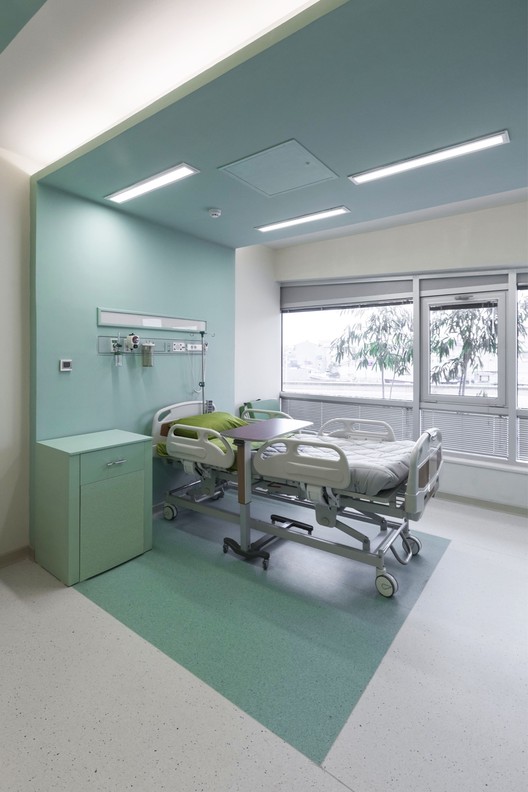 طراحی بیمارستان پارس رشت توسط معماران موج نو