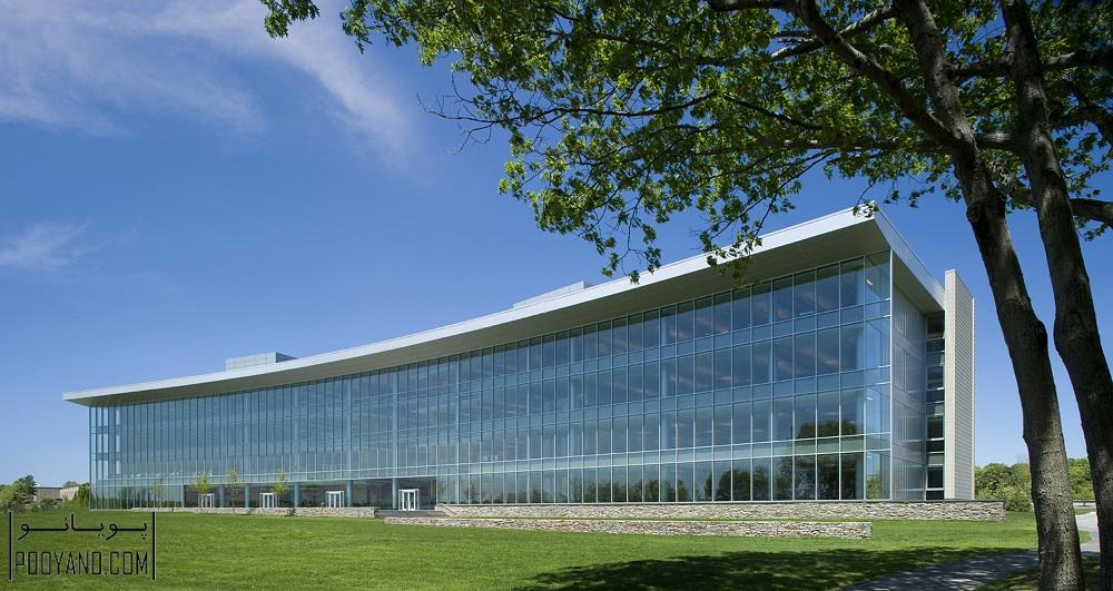 نمای شیشه ای ساختمان پزشکی