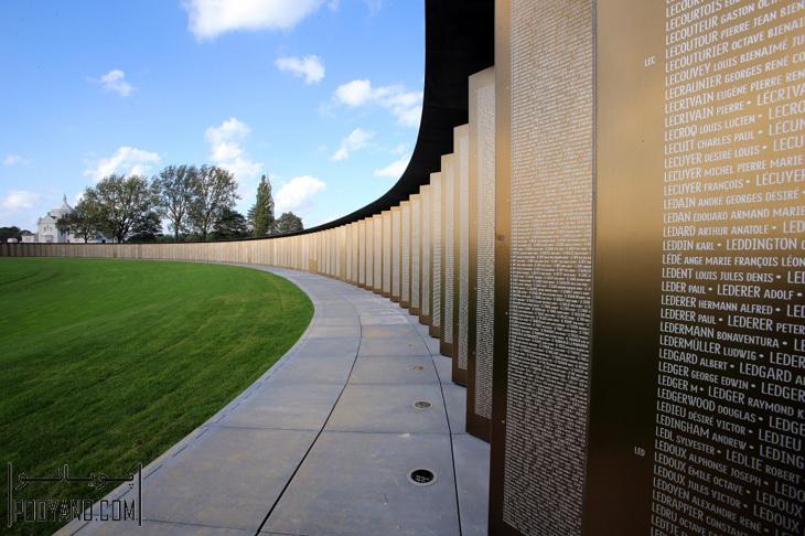 حلقه ی حافظه: یادبود بین المللی نوتردام-د-لورت ابلیان-ساینت-نزایر، فرانسه، 2014