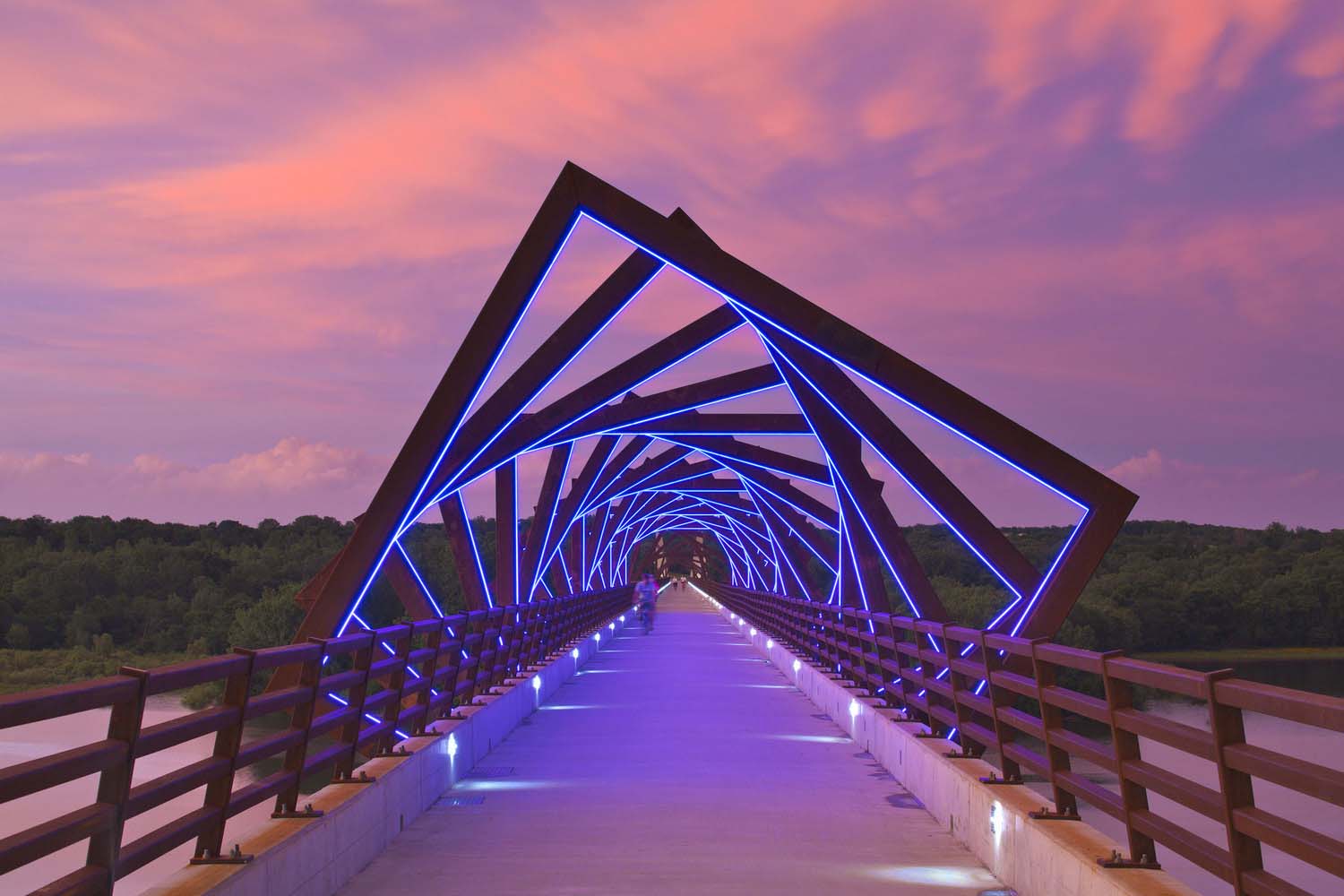 طراحی پل با طاق بست های ممتد بلند ؛ شرکت معماری طراحی و برنامه ریزی RDG