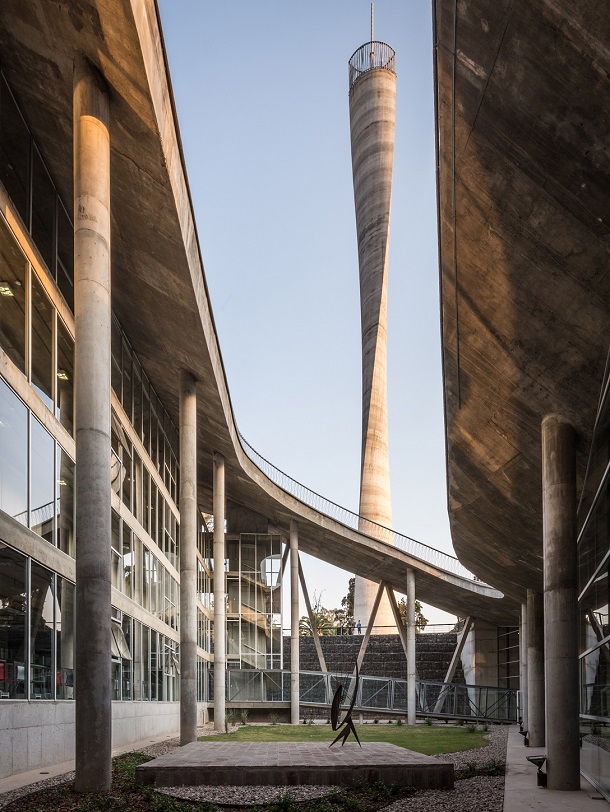 طراحی مرکز فرهنگی کوردوبا Cordoba با سقف مواج