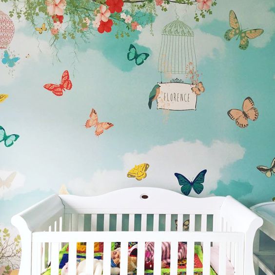 مدل کاغذدیواری پروانه ای مخصوص اتاق نوزاد دختر