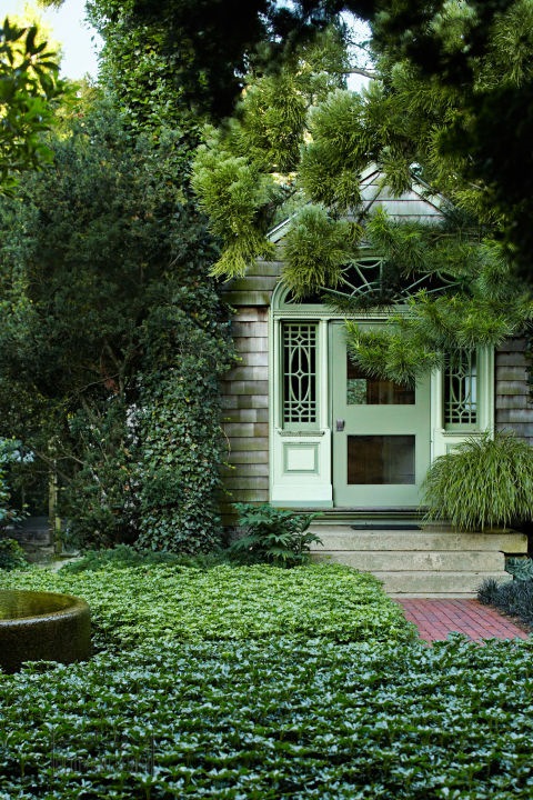 طراحی فضای سبز حیاط و باغچه