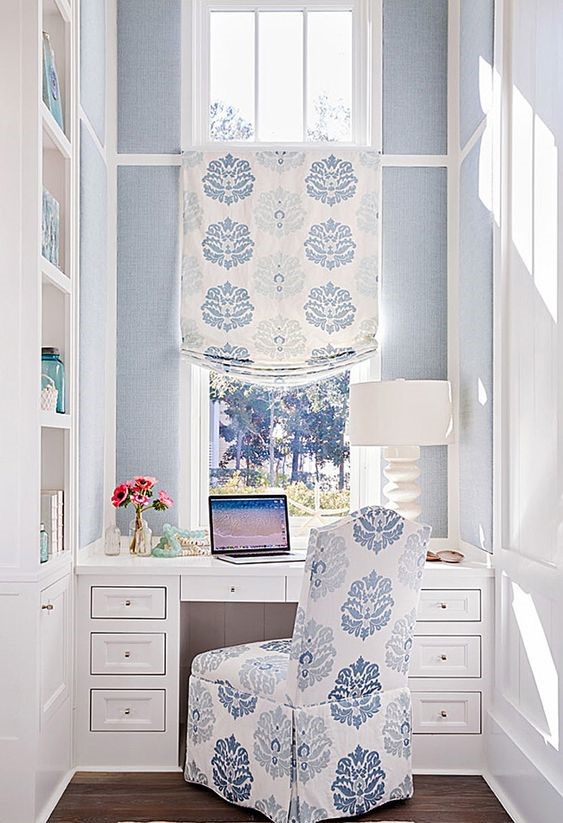 رنگ آبی به اتاق های کوچک نیز شخصیت می بخشد: