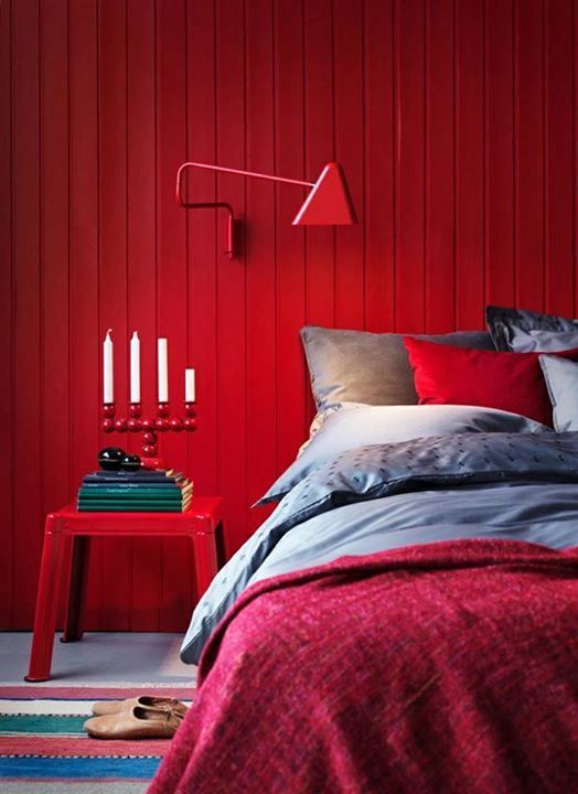 رنگ قرمز در طراحی دکوراسیون اتاق خواب