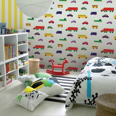 اتاق کودک؛ کاغذ دیواری رنگی و کفپوش روشن