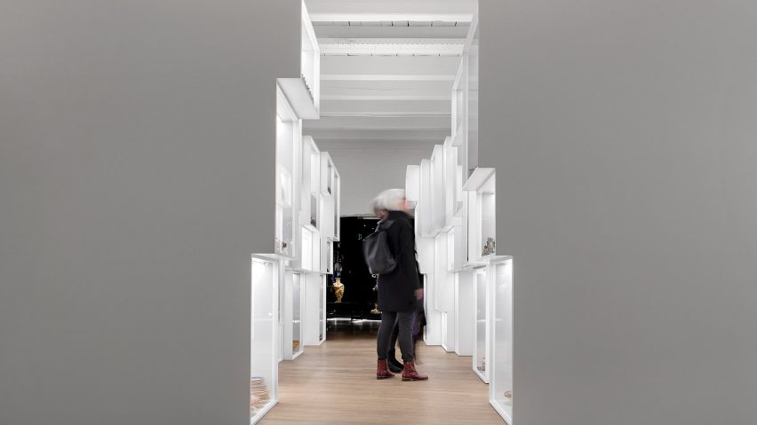 بازسازی فضاهای داخلی موزه سرامیک
