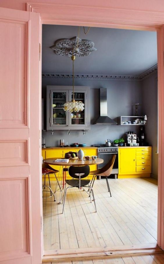 رنگ زرد در طراحی داخلی آشپزخانه