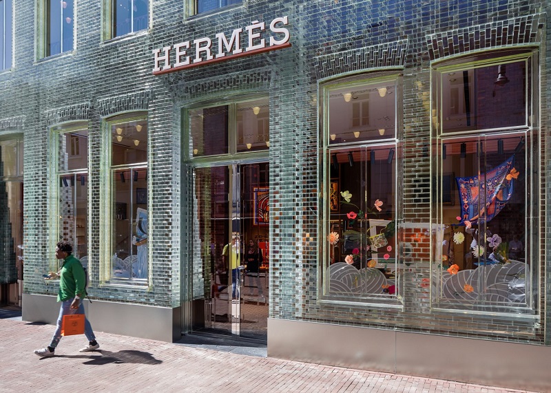 طراحی نما و دکوراسیون فروشگاه برند Hermès / معماری RDAI