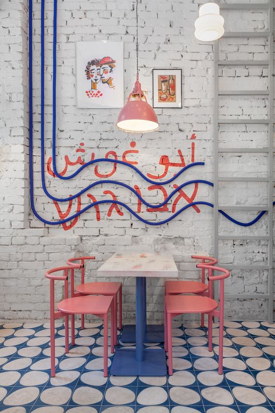 طراحی رستوران با دیوار اجری