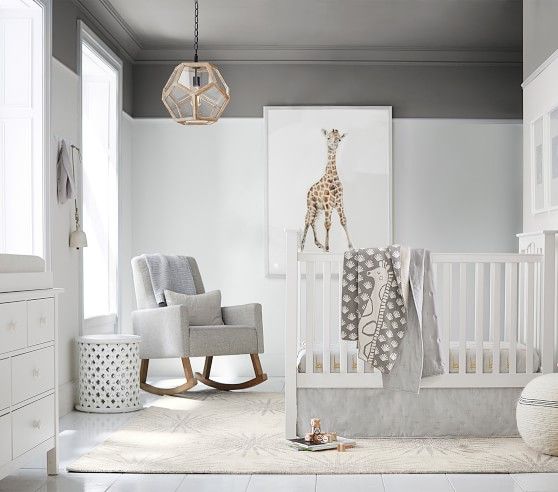 انتخاب رنگ، سبک، تزئینات و مبلمان مورد نیاز اتاق نوزاد موارد مهم دیگری هستند