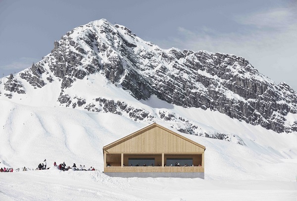 Ski Lodge Wolf / معماری Bernardo Bader Architects